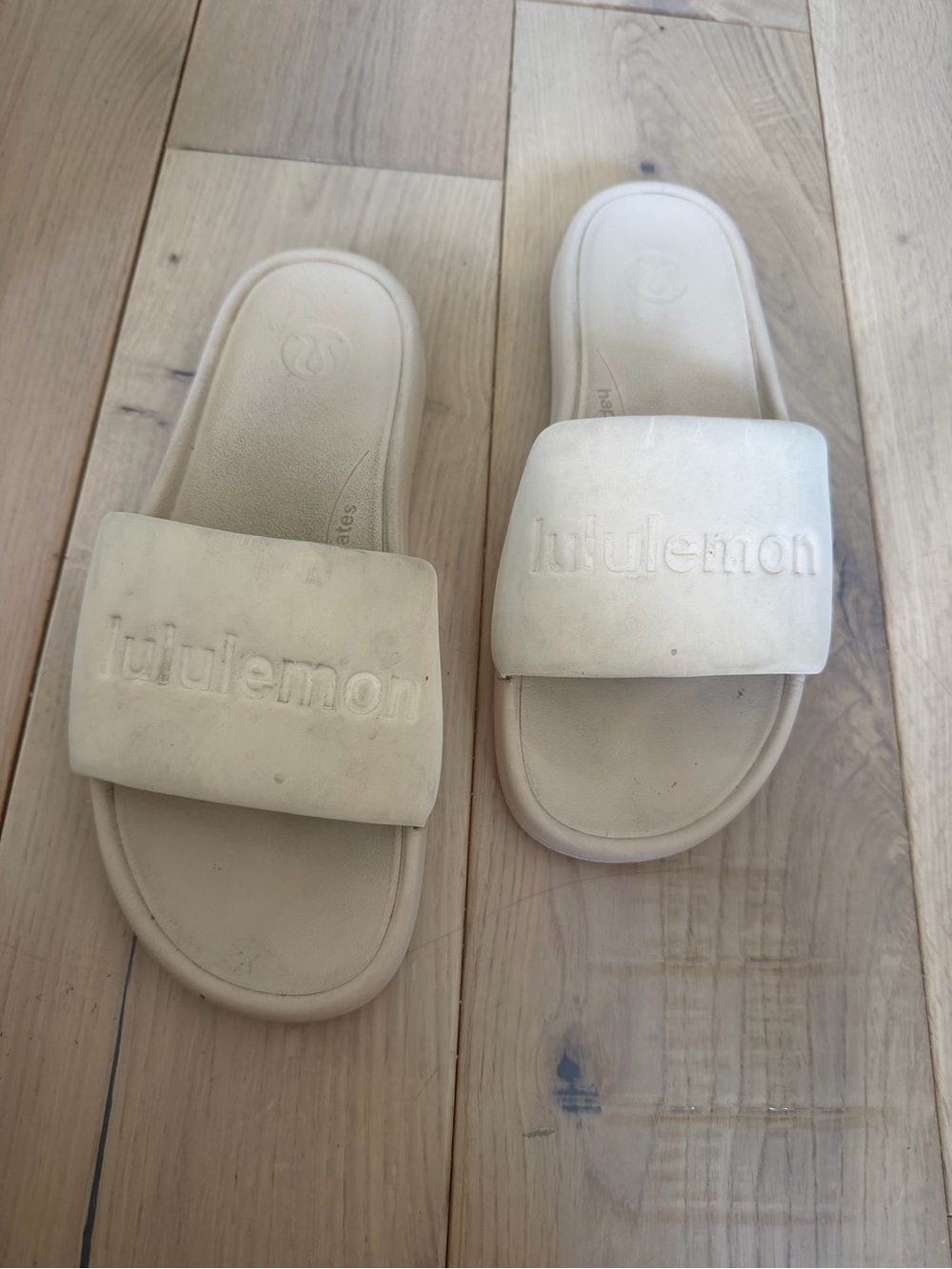 Lululemon Womens Restfeel Slide *Graphic - Picture 5 of 10